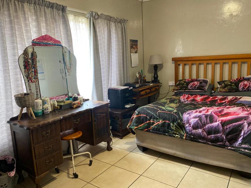 5 Bedroom Property for Sale in Komani Park Eastern Cape